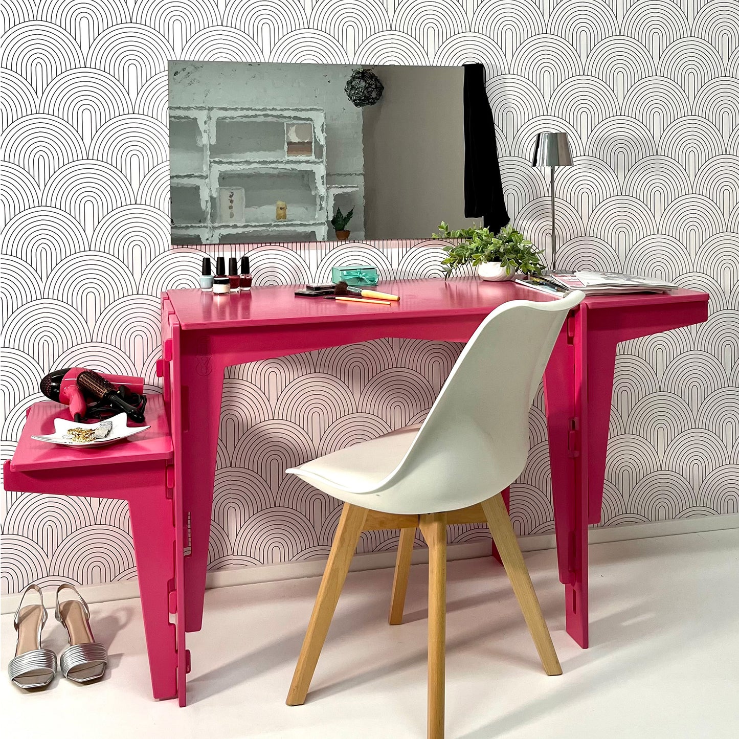 LIMITED EDITION Barbiecore Glam Vanity Table