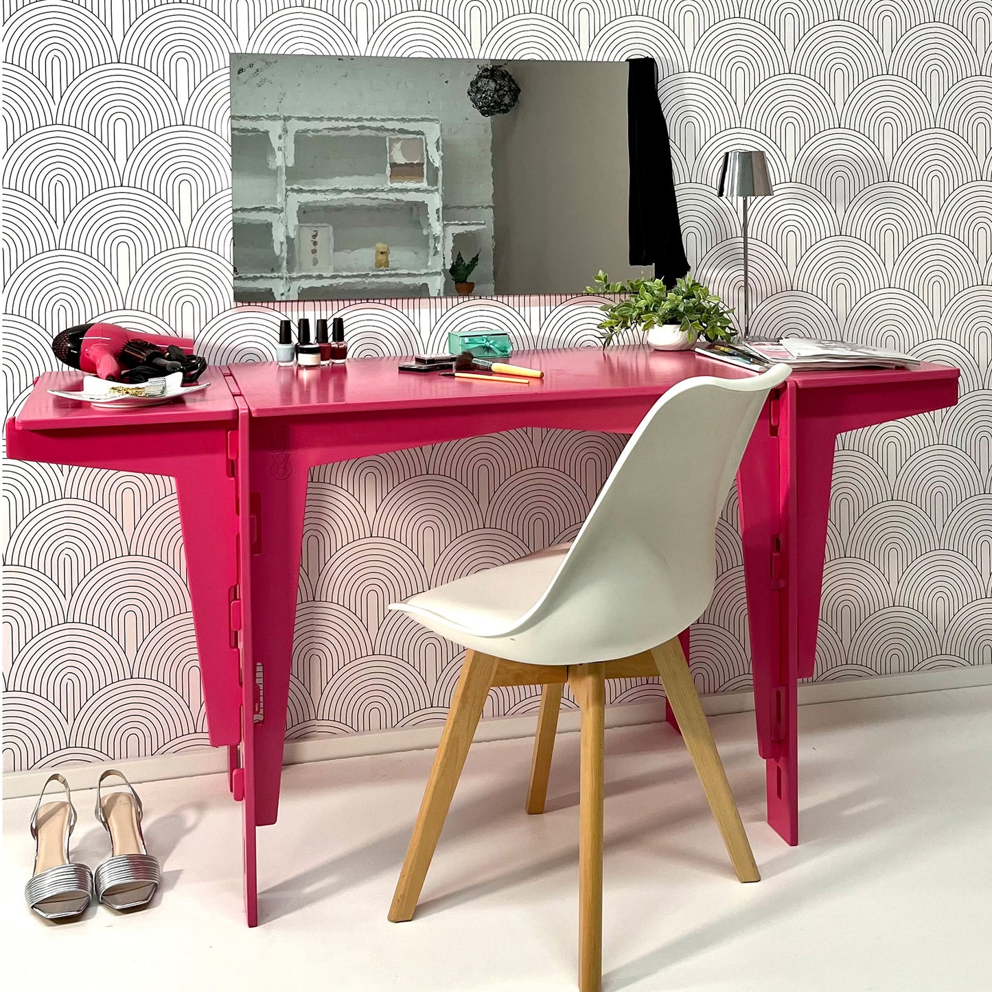 LIMITED EDITION Barbiecore Glam Vanity Table