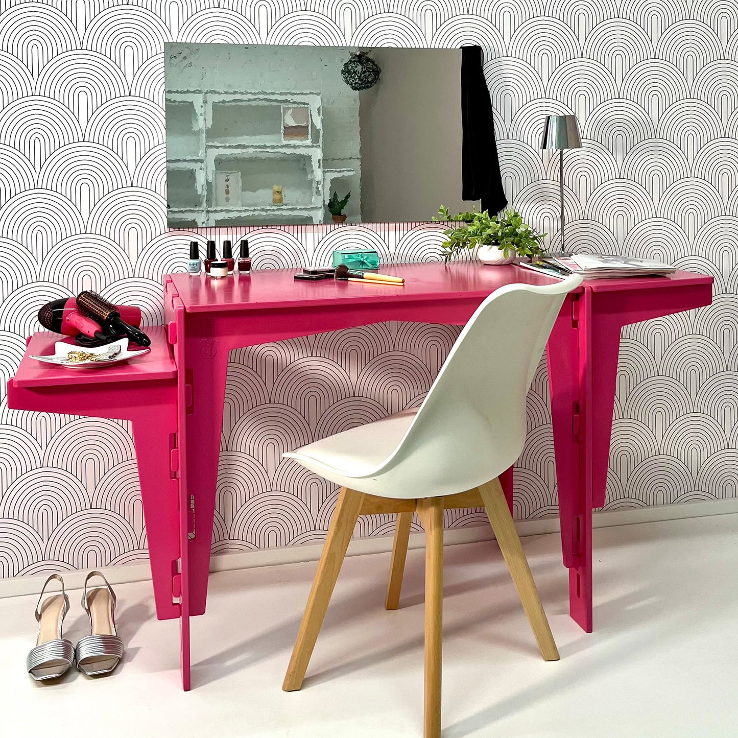 LIMITED EDITION Barbiecore Glam Vanity Table